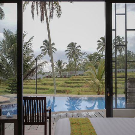 Grand Harvest Resort & Villas Banyuwangi  Extérieur photo