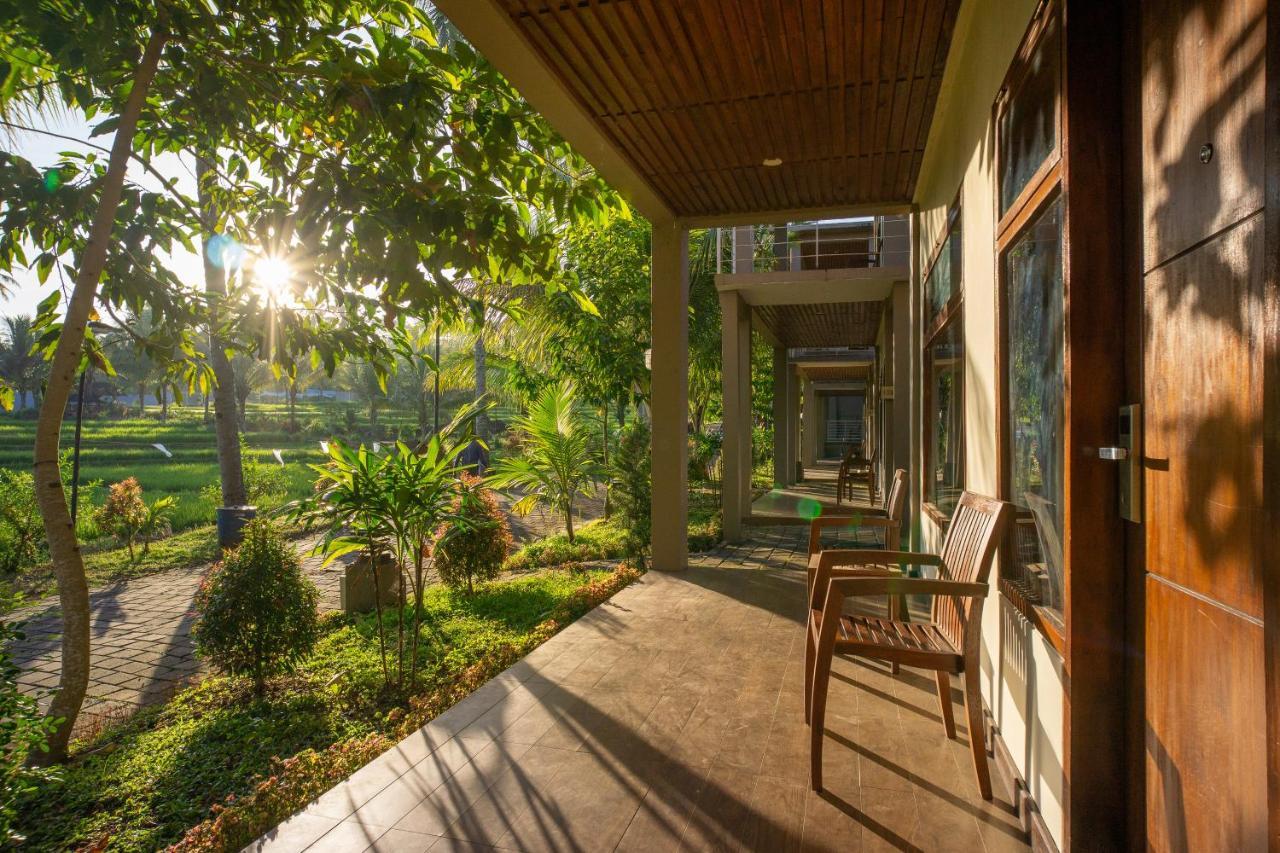 Grand Harvest Resort & Villas Banyuwangi  Extérieur photo