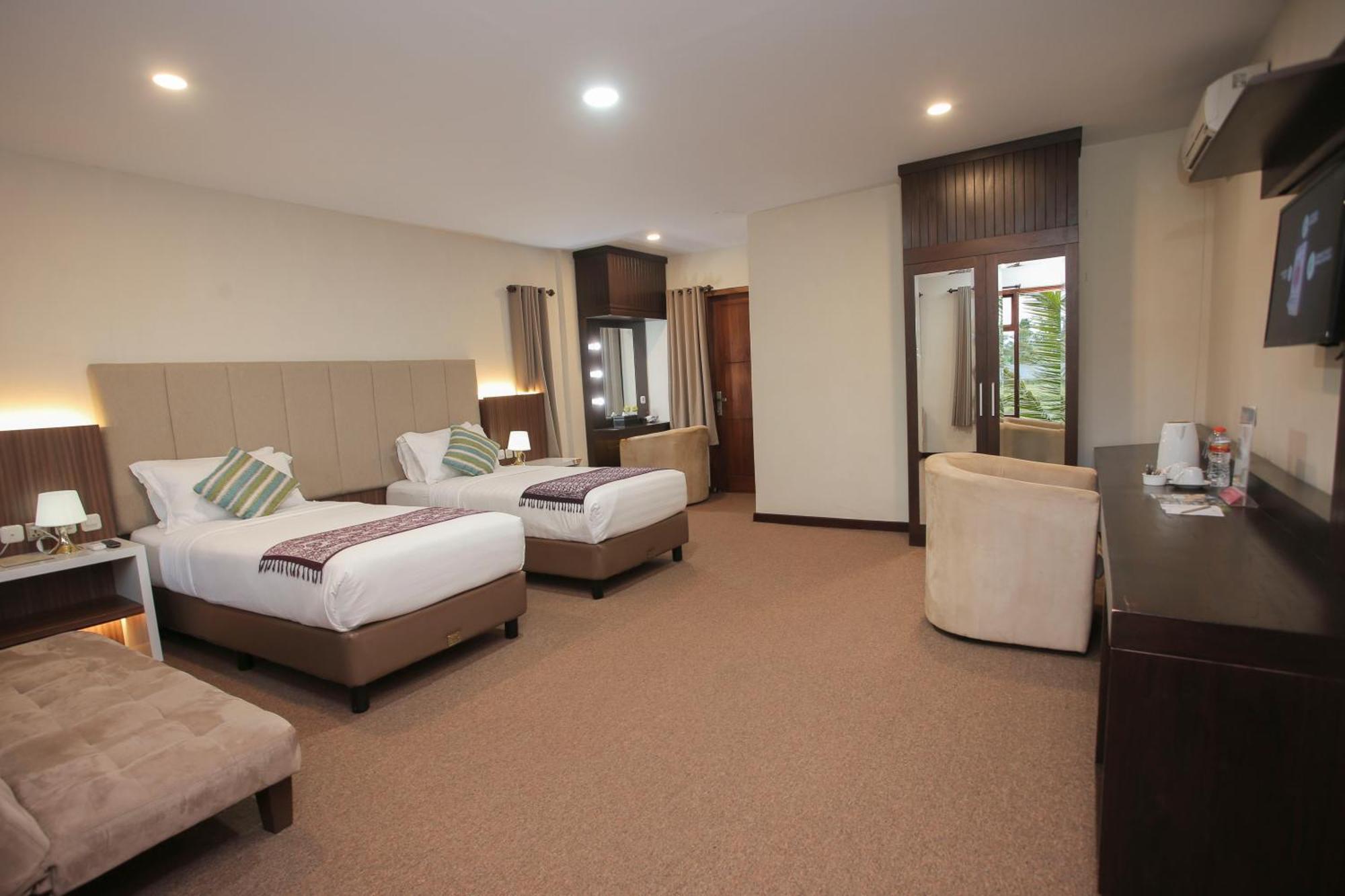 Grand Harvest Resort & Villas Banyuwangi  Extérieur photo